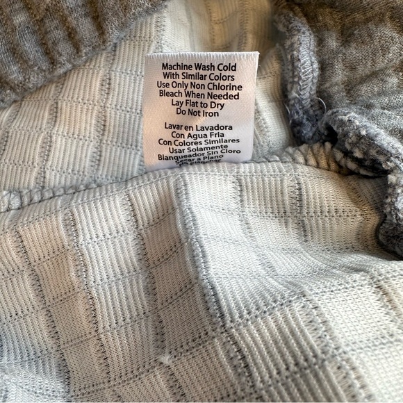 One Step Up Oversized Gray Half Zip Sweatshirt Women’s XL, Casual Waffle Pattern - Picture 8 of 8